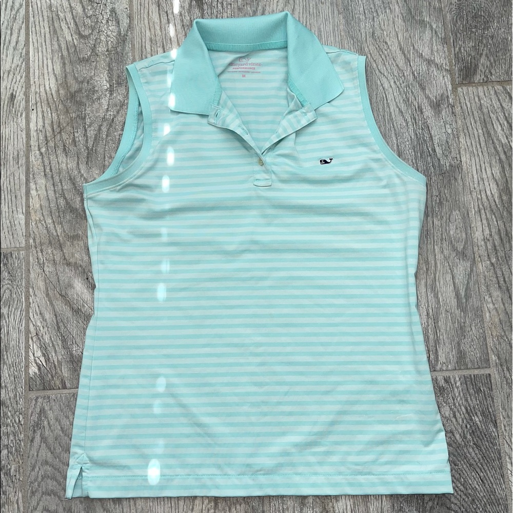 Vineyard Vines golf performance top